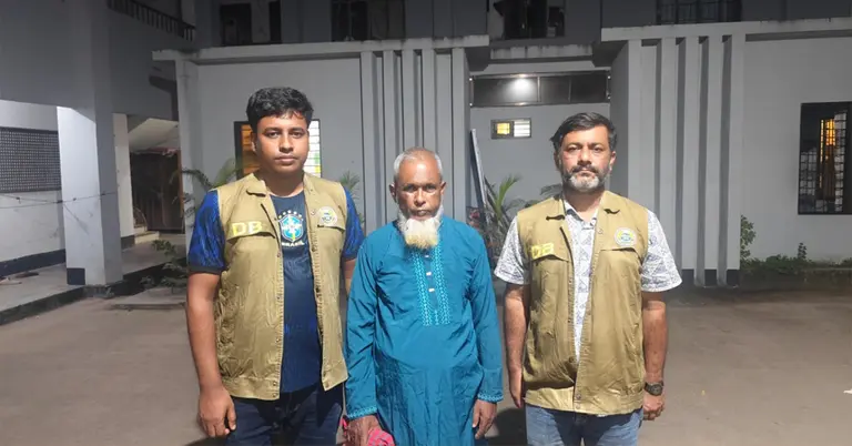 গোয়েন্দা পুলিশ হেফাজতে আসামি
